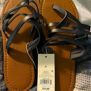 Black Sandals Universal Trend Goods Co. Size 8.5